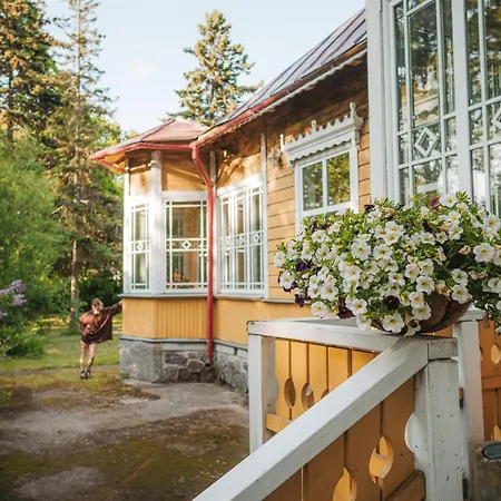 Villa14 - Noisy Party Hostel